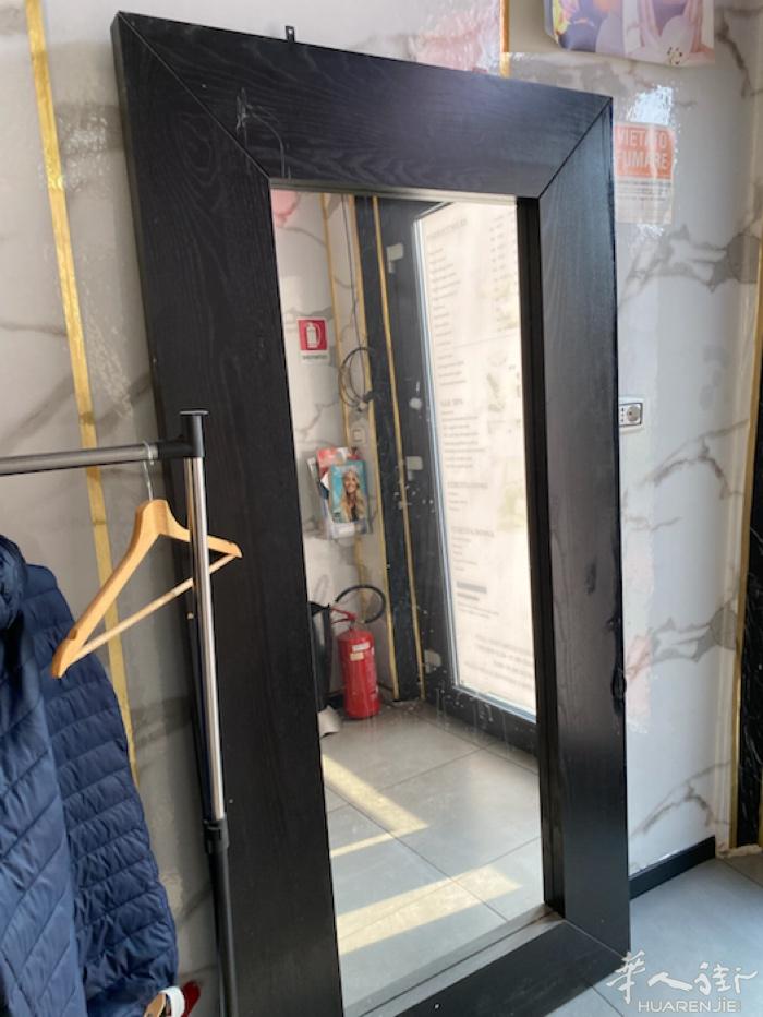 理发镜子3张，100，自取米兰边
