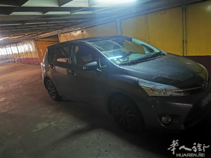 经验司机专业机场接送，准时可靠。电话或者微信联系：0033615582063