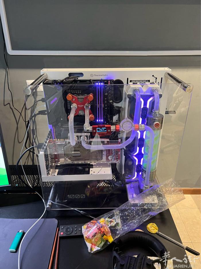 出一台1080ti主机米兰自提 CPU：i7-9700k 3.60GHz 内存：
