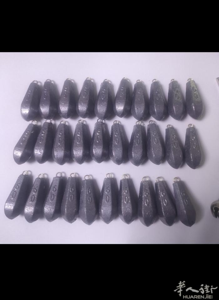 钓鱼铅坠60g一个，买10送钓鱼线一个，有意者请电0782316568