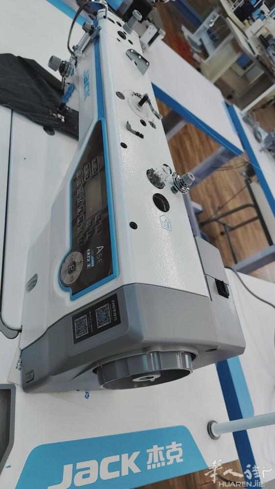 全新JACk缝纫机A5E，未使用转让900欧元，有兴趣联系