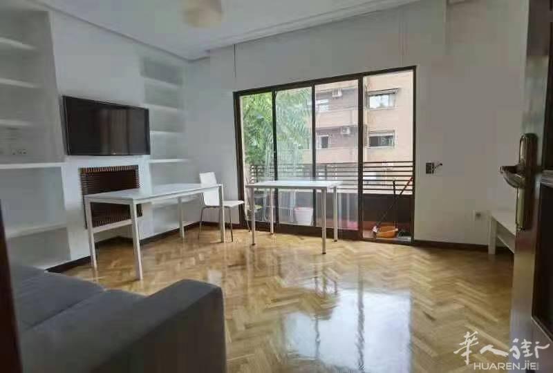 4号线Arturo Soria两室一厅出租