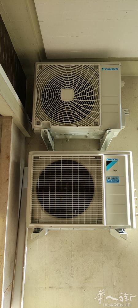 marghera 药店四月份有一个房间出租，楼下有公交车去10分钟去威尼斯，交通