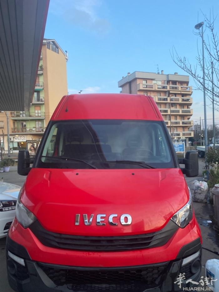 二手IVECO货车出售，2018年16万公里，车箱3.1米长，2.3发动机，拉货