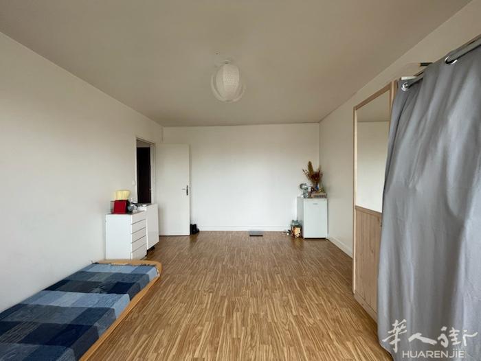 93 Pantin 一室一厅 41平 售23万1  位于Av Jean Loli