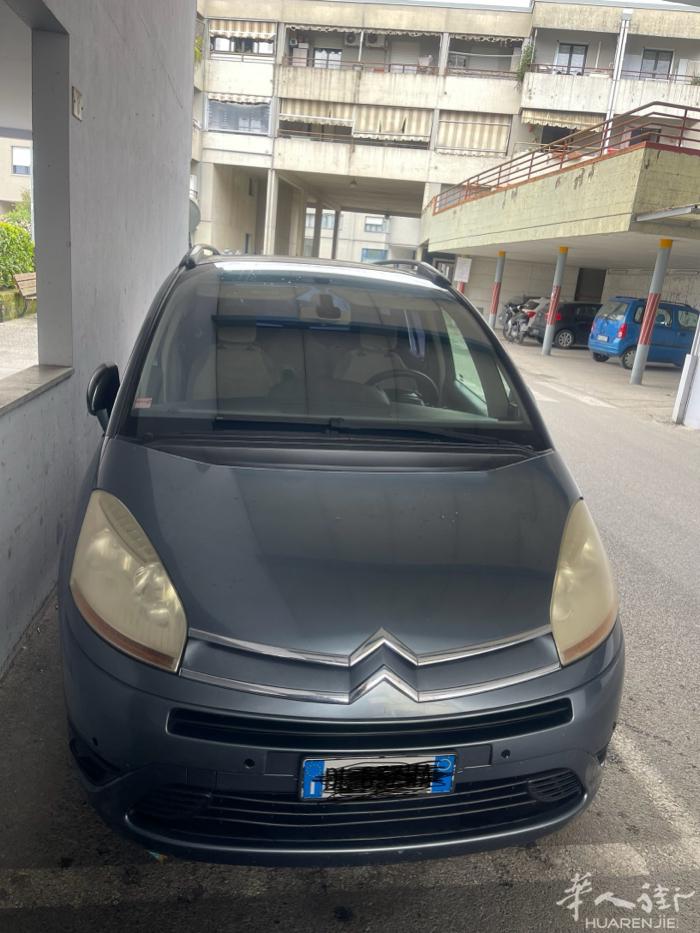 二手汽车 大七座。适合大家庭和工厂经营，发动机车况良好。3千非诚勿扰。