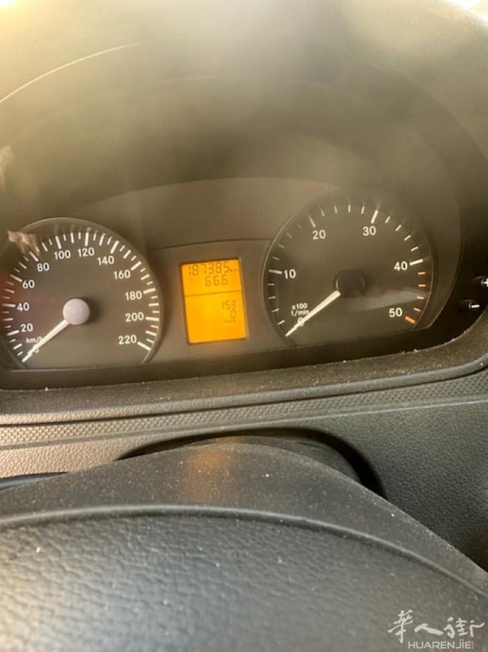 出售二手Mercedes Vito euro 5 自动挡