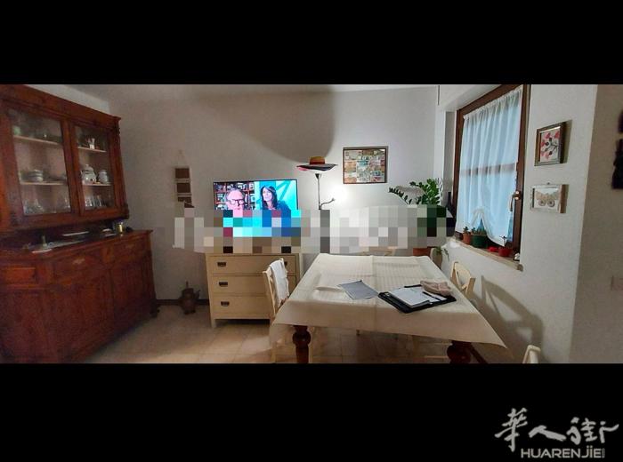 出售vergaio一室一厅带车库 客厅➕厨房➕大厕所➕大房间带大阳台露台➕车库，