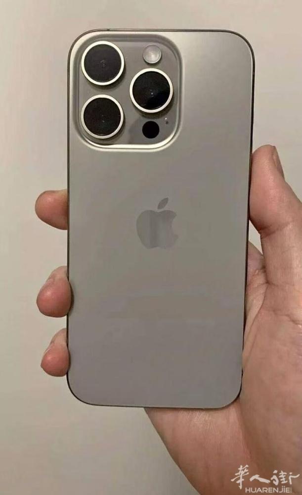 可以分期付款apple低价处理15pro 256GB 512g 一共还有30台1