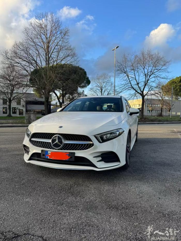 出售 Mercedes A180d 08/20、 Premium 配置 4520