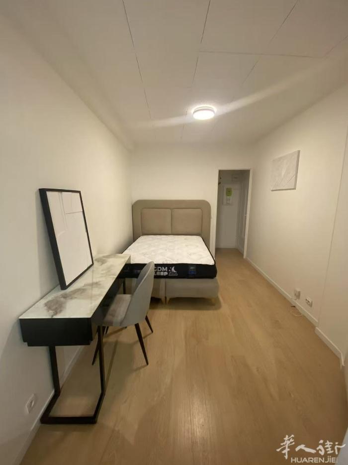 92puteaux新装修19㎡，设备齐全，即可入住，位于La defence市中