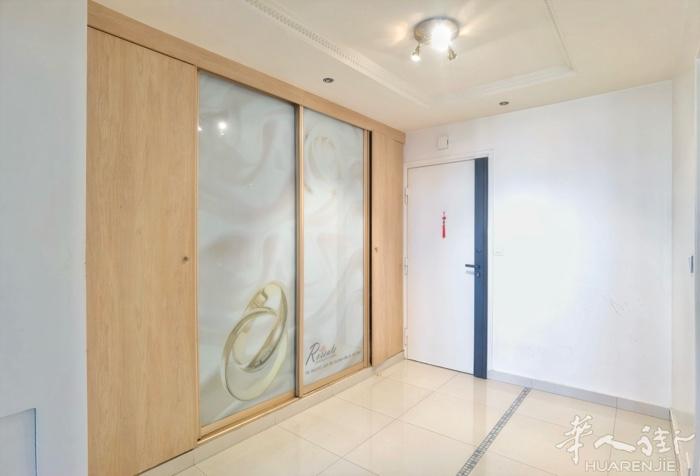 93区Aubervilliess出售74平方米的公寓三室一厅，厨房，3个房间，卫