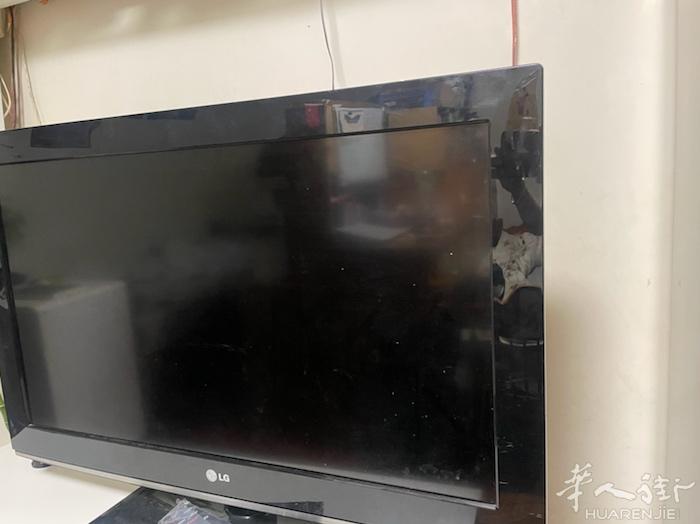 7成新LG电视 80✖️50，80欧，有需要的联系0610914587（短信联系
