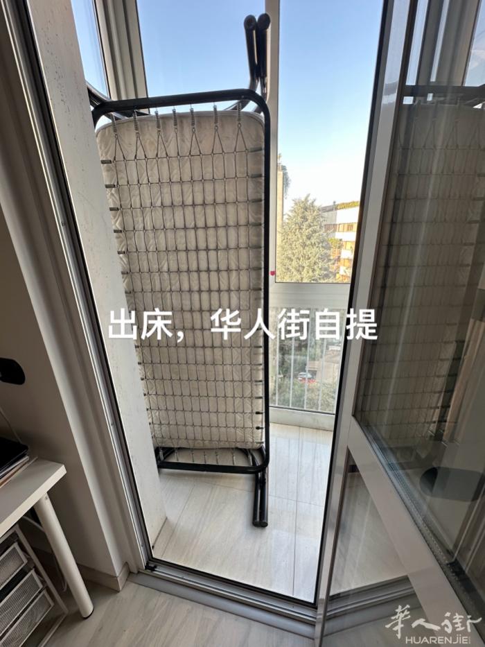 1.米9×90的床，带床垫