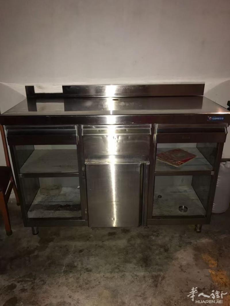 便宜处理餐馆用品， Buffe用的冷热台2个8米乘
