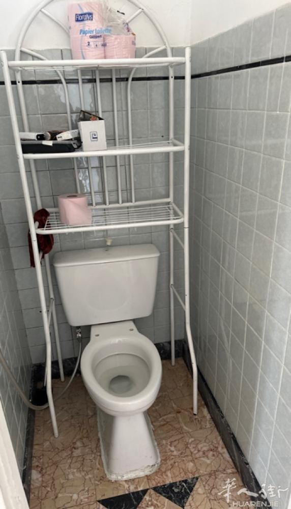 别墅区Gagny 一层屋出租E线 T 4 ， 二房一厨，－厕 1100€ ，50