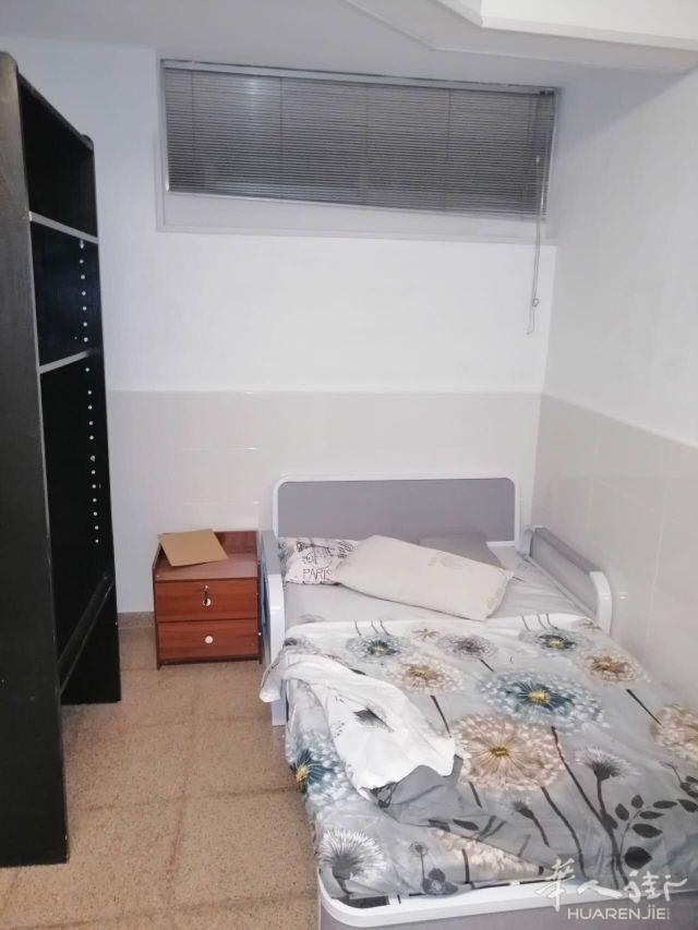 近5号线《Aluche/Campamento》3室1厅+空调暖气+阳台整租
