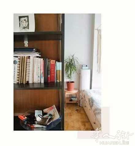 无中介无押金

短租650欧全包

四月起租Cen