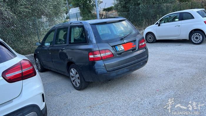 FIAT STILO 2007年，十四万公里