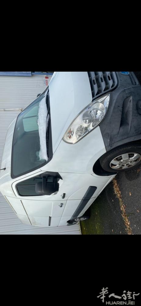 卖 renault master 125 dci  8个cheveu  2012