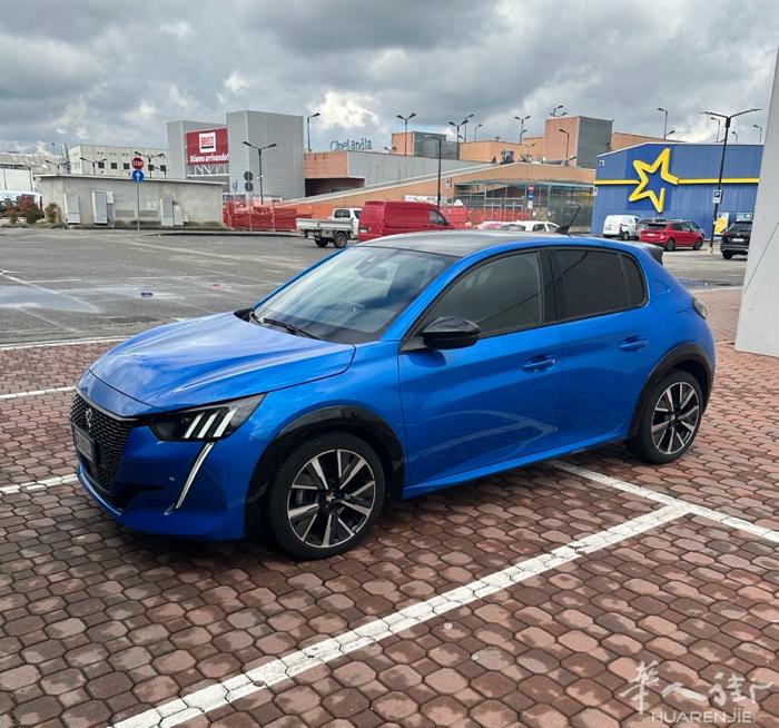 标致汽车208 GT自动挡￼ 1200动力101马力汽油车2021年2月公里数不