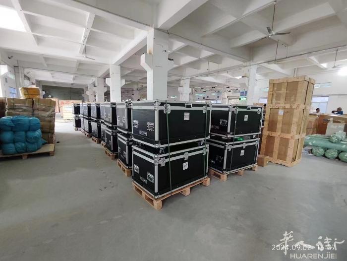 专注各类餐馆设备/火锅底料/食品/桌椅，散货拼柜和整柜操作
