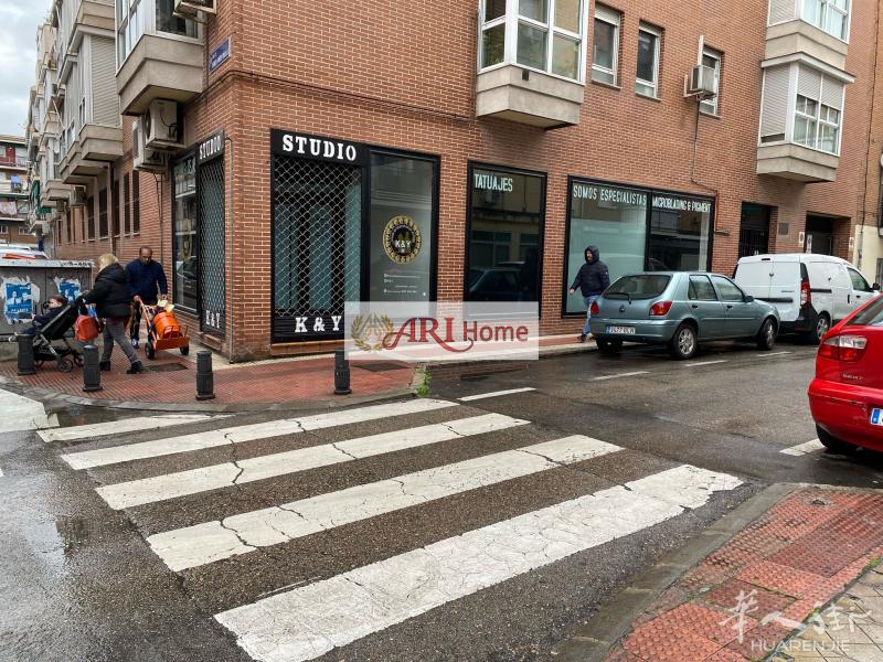 三号线地铁Villaverde Bajo Cruce站,local出售,68平米