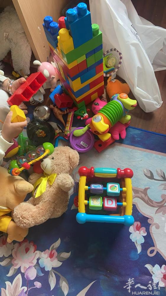 出小孩子玩具，种类很多，有需要请联系