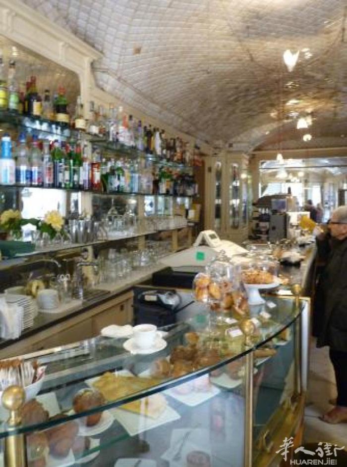 Genova 出售餐厅+酒吧  私人电话☎️：+39 366 409 2752
