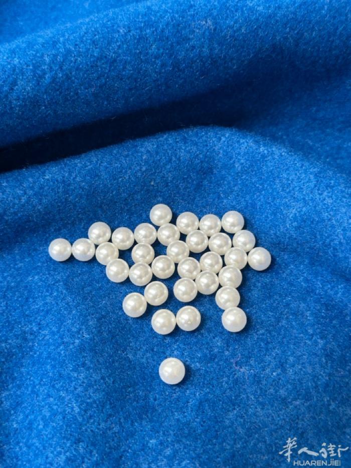 出售多台打珍珠机器和各种尺寸珍珠颜色有白色和矿灰。有意者请电话联系！