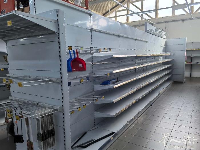 出售二手货架，横杠，价格低，够1000平方百货店