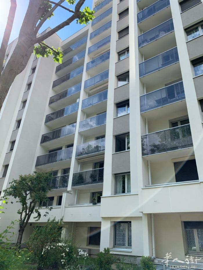 92区 Puteaux 近la defense 1 房间出租 580€