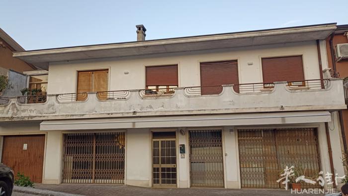Val Liona, Vicenza 出售商业店铺  私人电话☎️：347 29