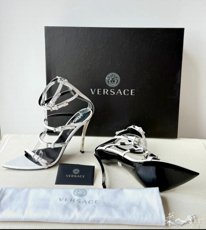 Versace 全新 39码  米兰可面交  微信QJE982