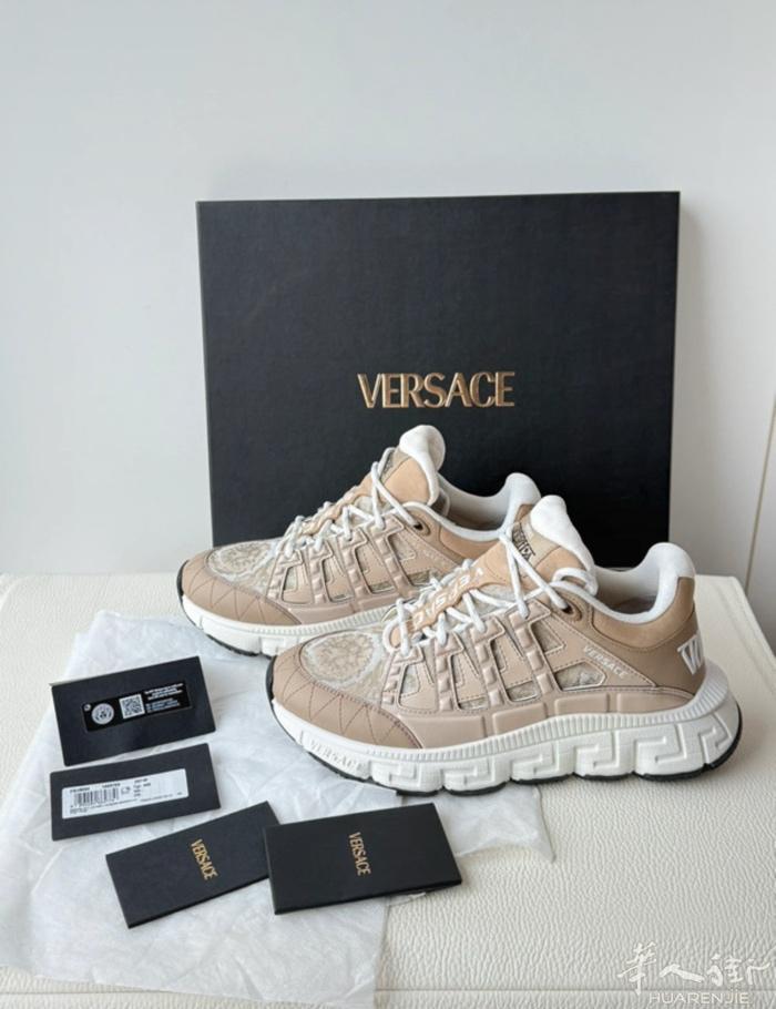 Versace 男鞋40码 实物照   快递可发打包视频   米兰可面交 微信