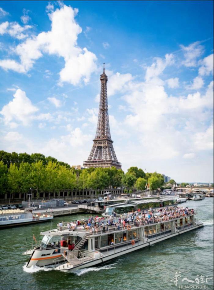 塞纳河bateaux mouches游船票特价出售8欧/张，有需要的私信联系