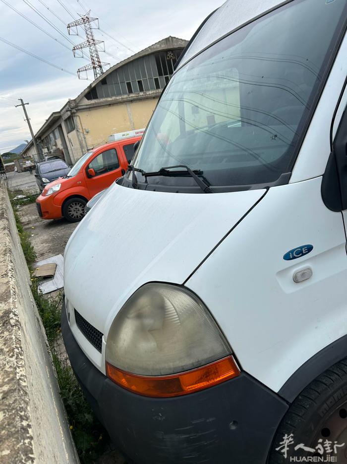 renault master 意大利人货车出售 2005年 32万公里 3000
