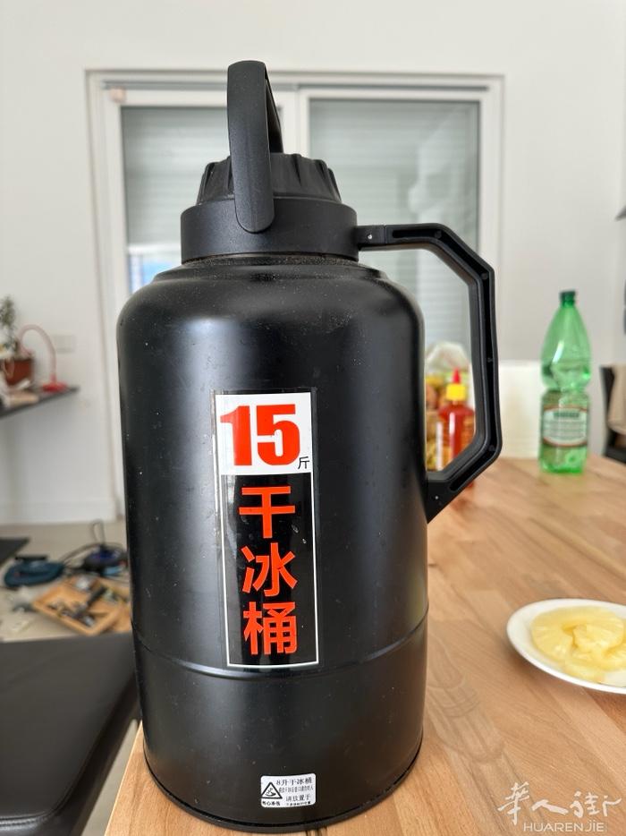 干冰桶，微波炉，电风扇，不锈钢厨具€ 6，盘全新€1.5