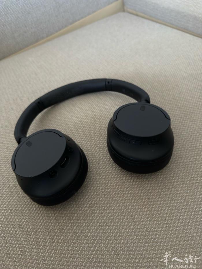 SONY 头戴式耳机 95新 带降噪 听歌非常舒服 工作需要专心就选这款！