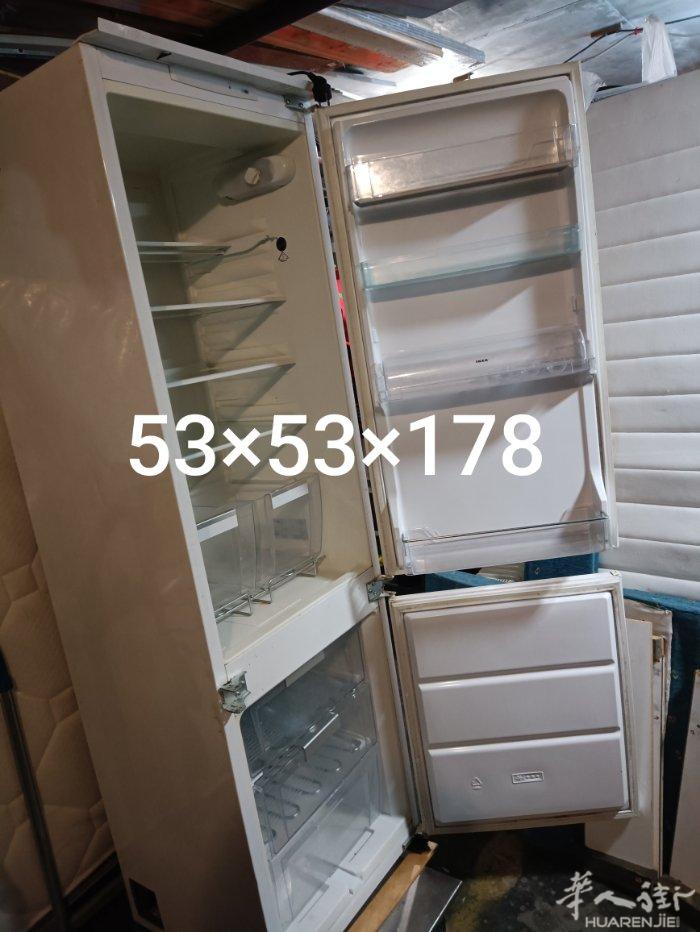 上好大冰箱让99 欧自取，可提供货车服务，我们是搬家的。