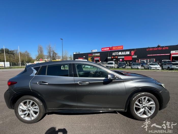 英菲尼迪 Infiniti Q30 1.6T Premium – 低里程，低油耗