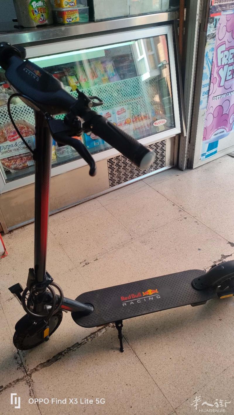 马德里Usera出电动车160欧，电话联系6880
