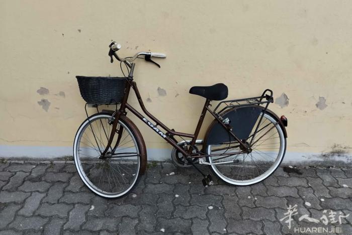 卖自行车 100€