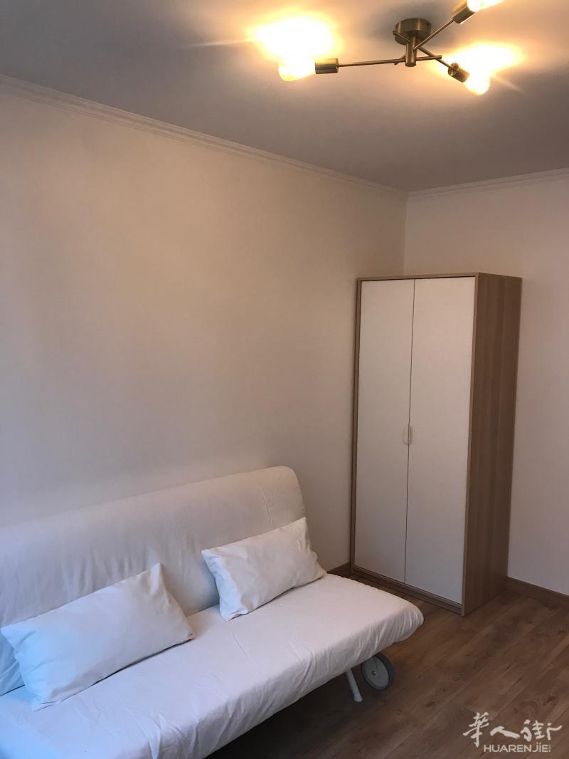 https://att.huarenjie.com/attachment/information/20250404/1743709526485604.jpg