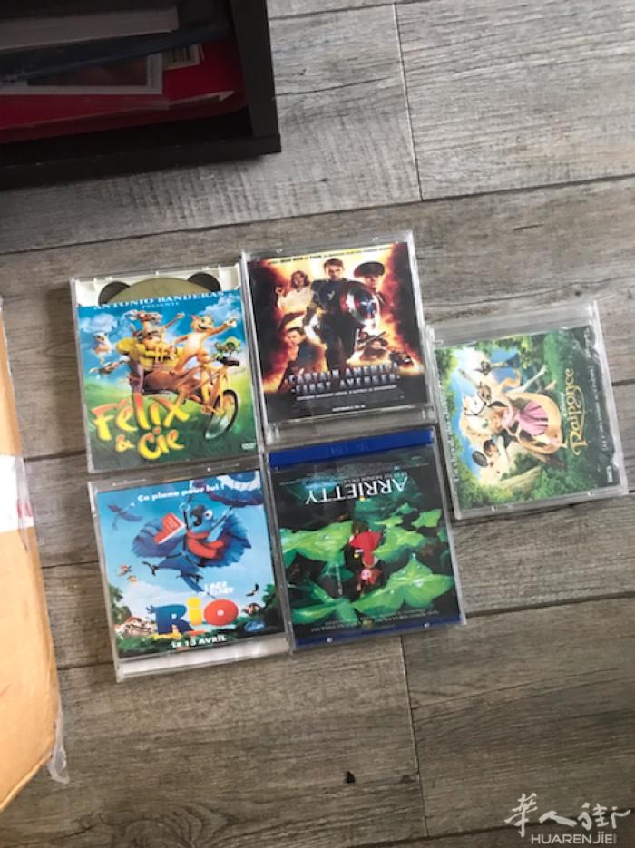 书一本€1 DVD€1