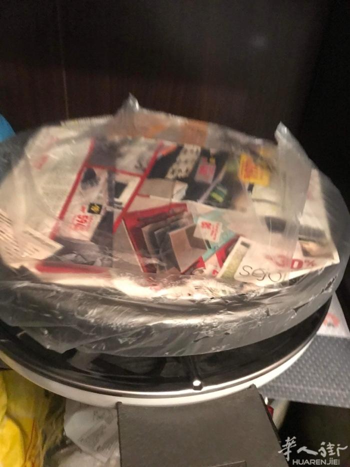 烤肉€20烤箱玻璃€30炒锅3个€65烤机€30帐篷€20茶杯一套€80全部是新