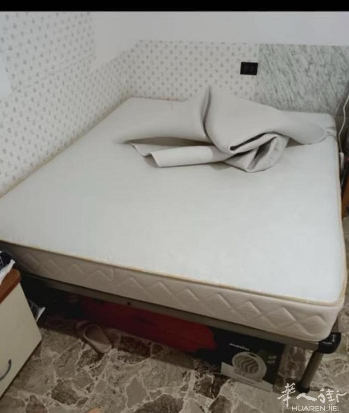bergamo硬床垫和床架便宜卖