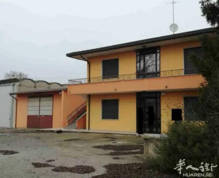【拍卖房】Maserà di Padova出售公寓 	•	3室1厅1卫 	•	面