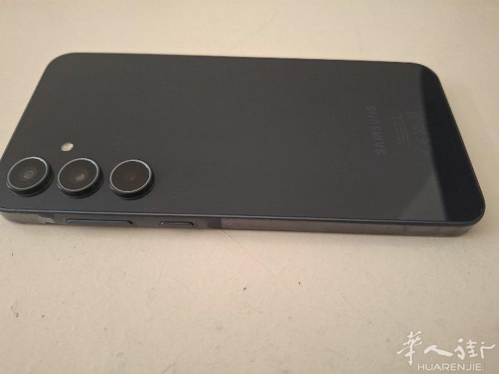 伦敦出一部99新三星A54手机 电池健康100%,内存256GB,双卡槽，价格1
