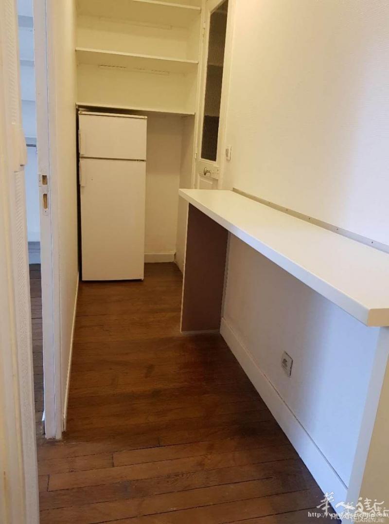 BOULOGNE BILLANCOURT, 26平，两个独立房间或一房一厅BOULOGNE BILLANCOURT, 地铁8分钟，巴黎近郊最安全的富人区,旁边环绕的都是92省最好的城市和巴黎16区，环境好,治安好. Route de la Reine 92100 BOULOGNE BILLANCOURT, 26平方左右，地平(RDC) 临街，两个独立的房间或一房一厅。洗衣机,微波炉,冰箱,双人床等样样齐全。有合同可申请房补,电单,包水,不包电.包杂费含暖气,月租900欧,2个月押金.必须用合法居